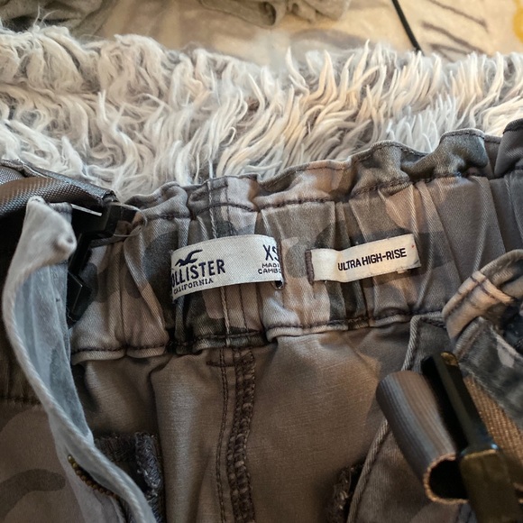 Holster High Rise Camo Jean/Joggers - Picture 1 of 2